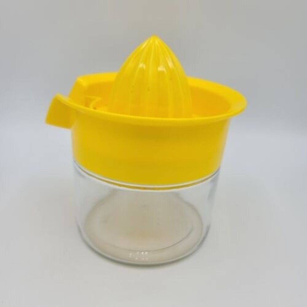 Vintage Gemco Clear Glass Juicer Container With Yellow Lid Manual Fruit Press